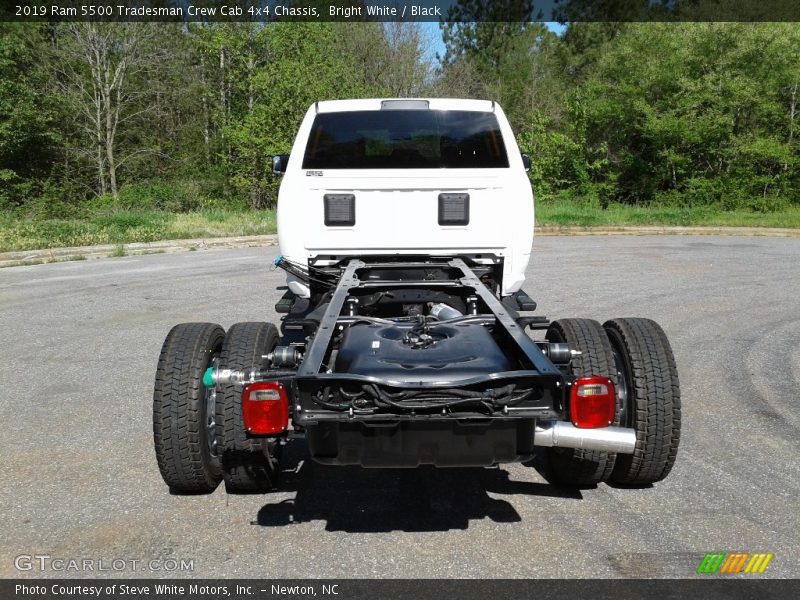 Bright White / Black 2019 Ram 5500 Tradesman Crew Cab 4x4 Chassis