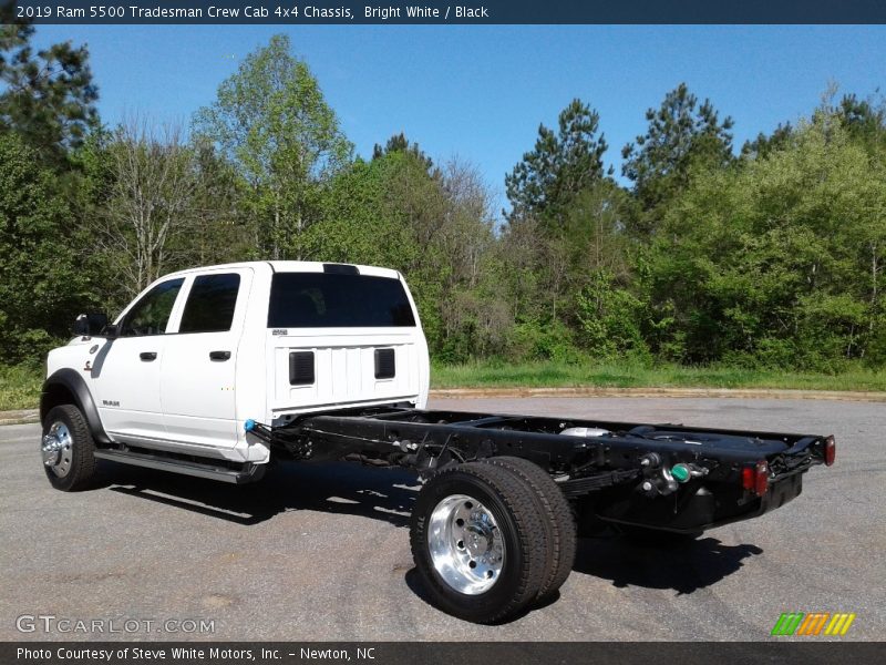 Bright White / Black 2019 Ram 5500 Tradesman Crew Cab 4x4 Chassis