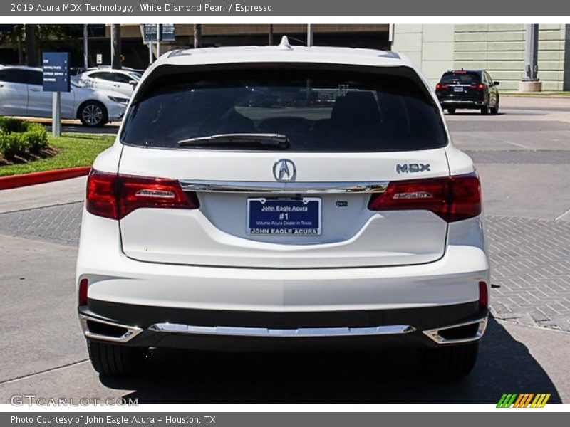 White Diamond Pearl / Espresso 2019 Acura MDX Technology