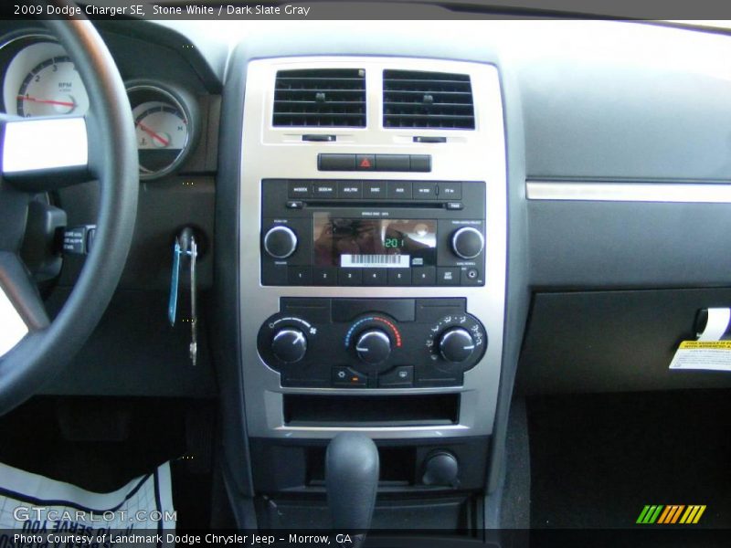 Stone White / Dark Slate Gray 2009 Dodge Charger SE