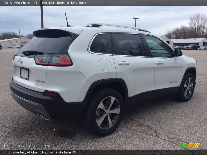 Bright White / Black 2019 Jeep Cherokee Limited 4x4