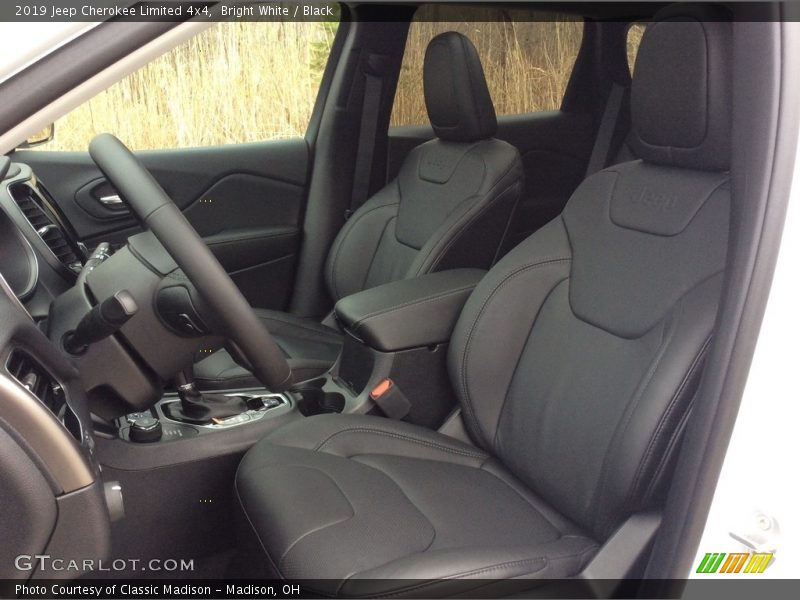 Bright White / Black 2019 Jeep Cherokee Limited 4x4