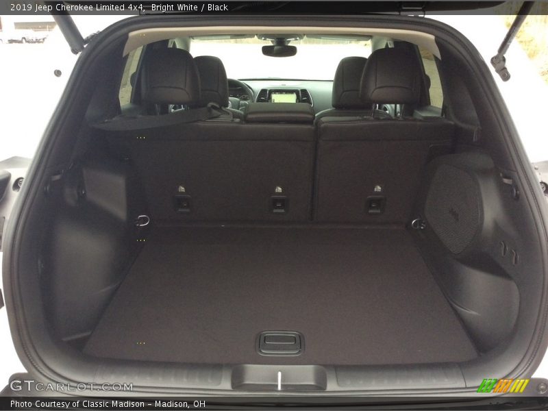 Bright White / Black 2019 Jeep Cherokee Limited 4x4
