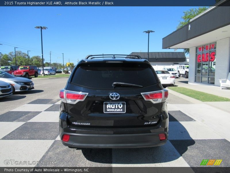 Attitude Black Metallic / Black 2015 Toyota Highlander XLE AWD