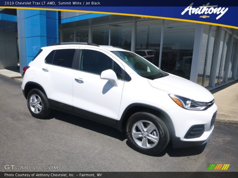 Summit White / Jet Black 2019 Chevrolet Trax LT AWD