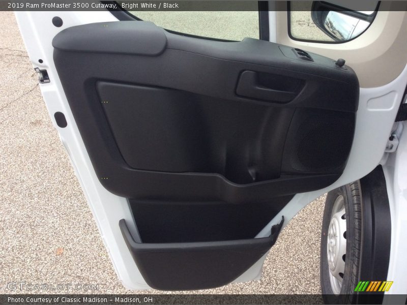 Bright White / Black 2019 Ram ProMaster 3500 Cutaway