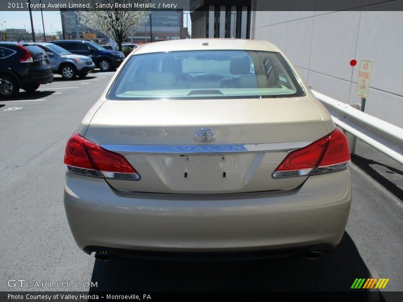 Sandy Beach Metallic / Ivory 2011 Toyota Avalon Limited