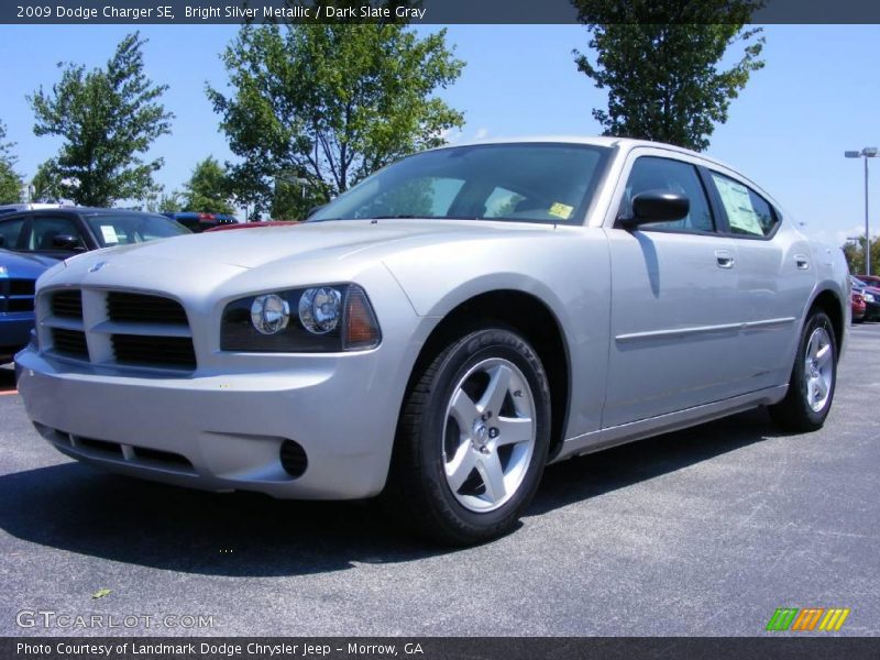 Bright Silver Metallic / Dark Slate Gray 2009 Dodge Charger SE