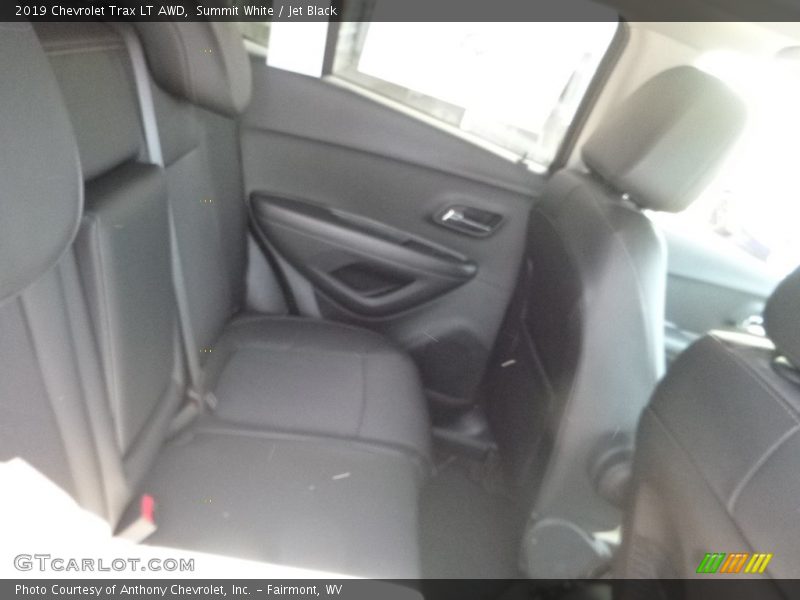 Summit White / Jet Black 2019 Chevrolet Trax LT AWD