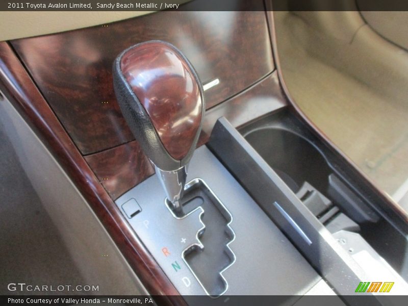 Sandy Beach Metallic / Ivory 2011 Toyota Avalon Limited