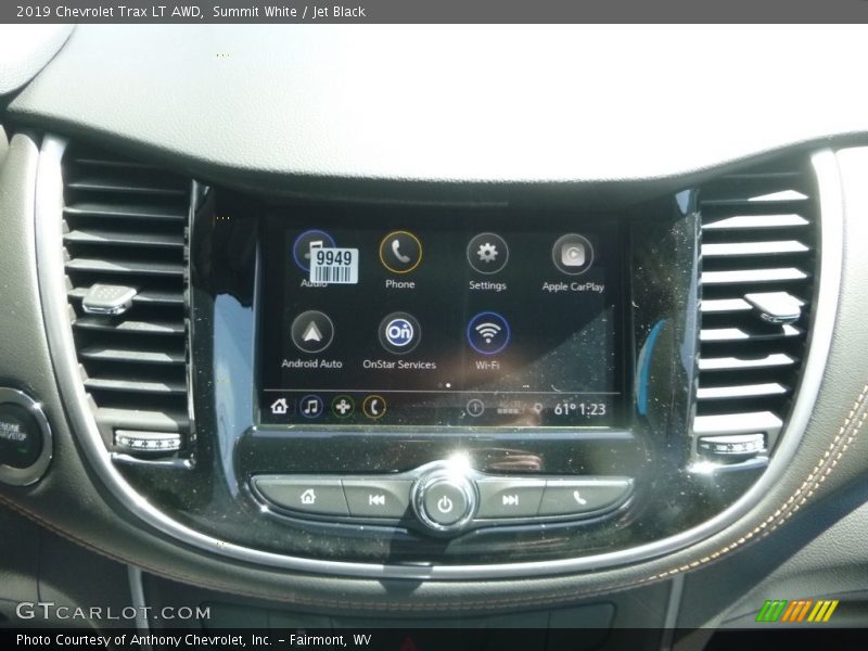 Summit White / Jet Black 2019 Chevrolet Trax LT AWD