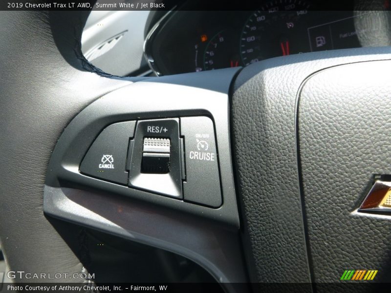 Summit White / Jet Black 2019 Chevrolet Trax LT AWD