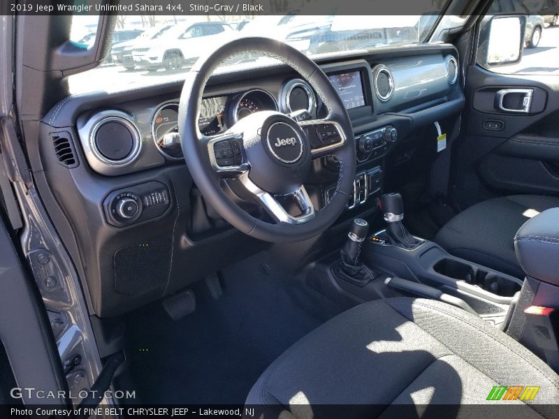 Sting-Gray / Black 2019 Jeep Wrangler Unlimited Sahara 4x4