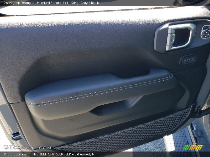 Sting-Gray / Black 2019 Jeep Wrangler Unlimited Sahara 4x4