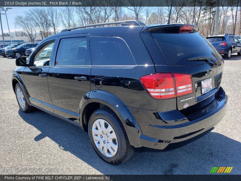 Pitch Black / Black 2019 Dodge Journey SE
