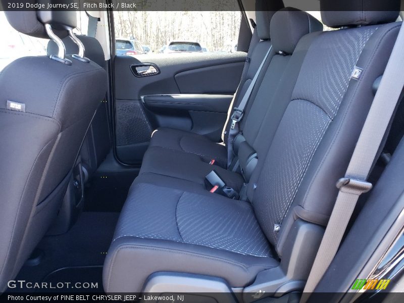 Pitch Black / Black 2019 Dodge Journey SE