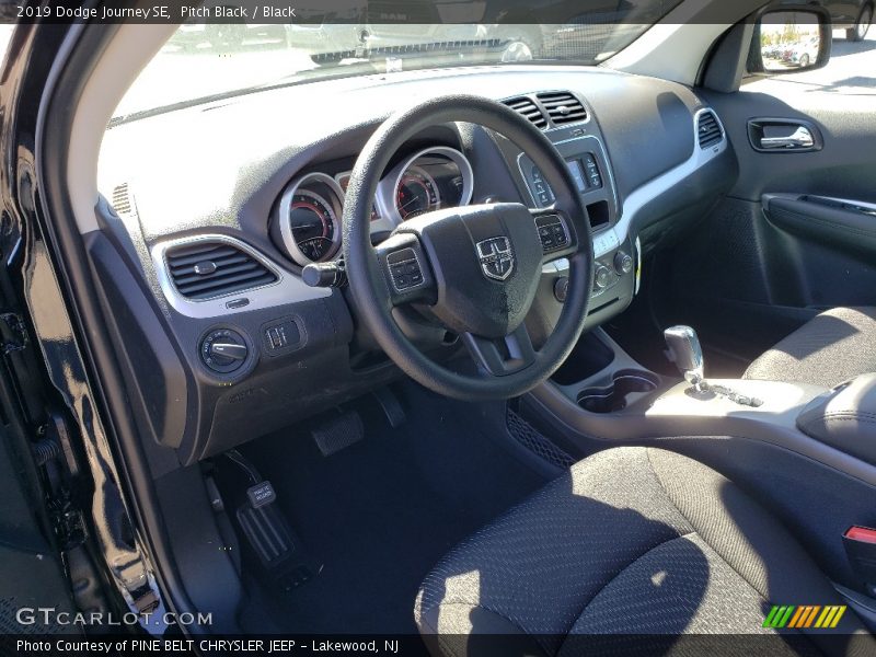 Pitch Black / Black 2019 Dodge Journey SE