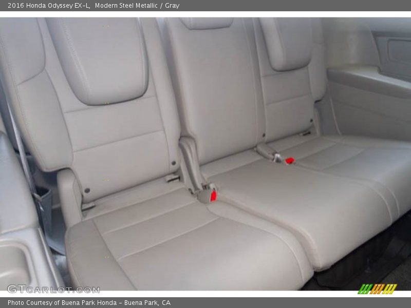 Modern Steel Metallic / Gray 2016 Honda Odyssey EX-L
