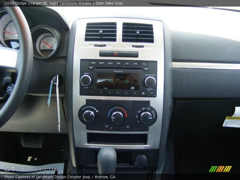 Light Sandstone Metallic / Dark Slate Gray 2009 Dodge Charger SE