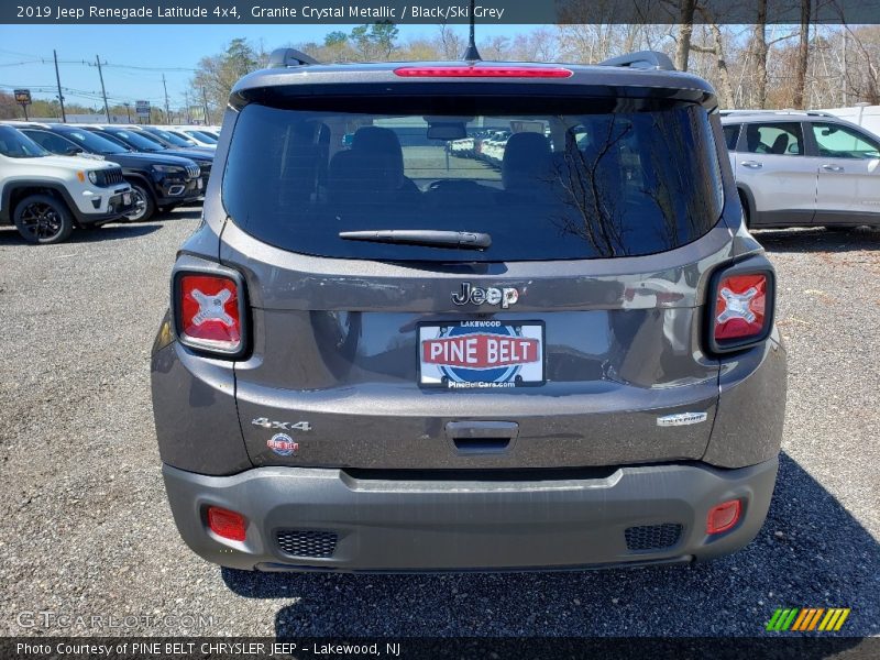 Granite Crystal Metallic / Black/Ski Grey 2019 Jeep Renegade Latitude 4x4