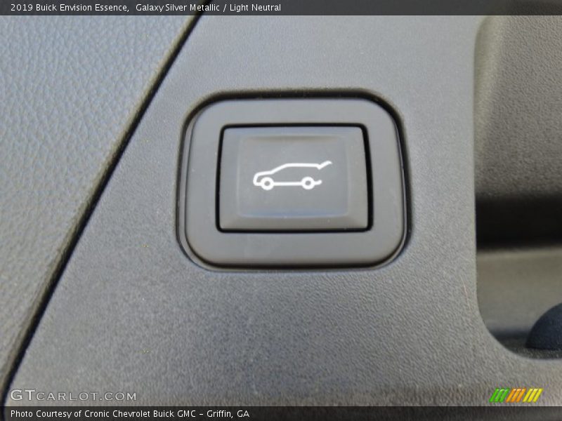 Galaxy Silver Metallic / Light Neutral 2019 Buick Envision Essence