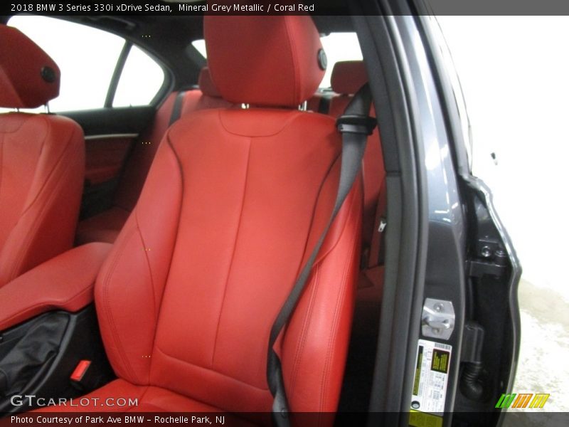 Mineral Grey Metallic / Coral Red 2018 BMW 3 Series 330i xDrive Sedan