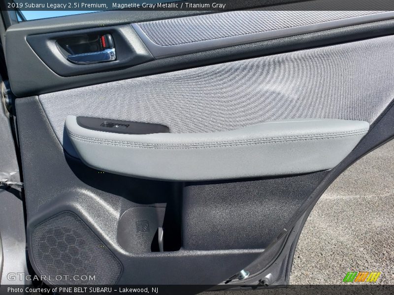 Magnetite Gray Metallic / Titanium Gray 2019 Subaru Legacy 2.5i Premium