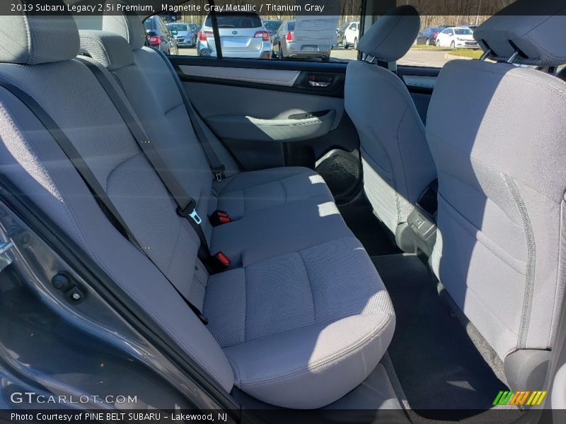 Magnetite Gray Metallic / Titanium Gray 2019 Subaru Legacy 2.5i Premium