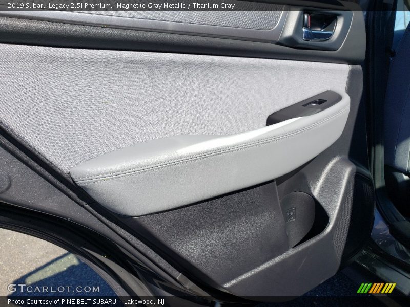 Magnetite Gray Metallic / Titanium Gray 2019 Subaru Legacy 2.5i Premium