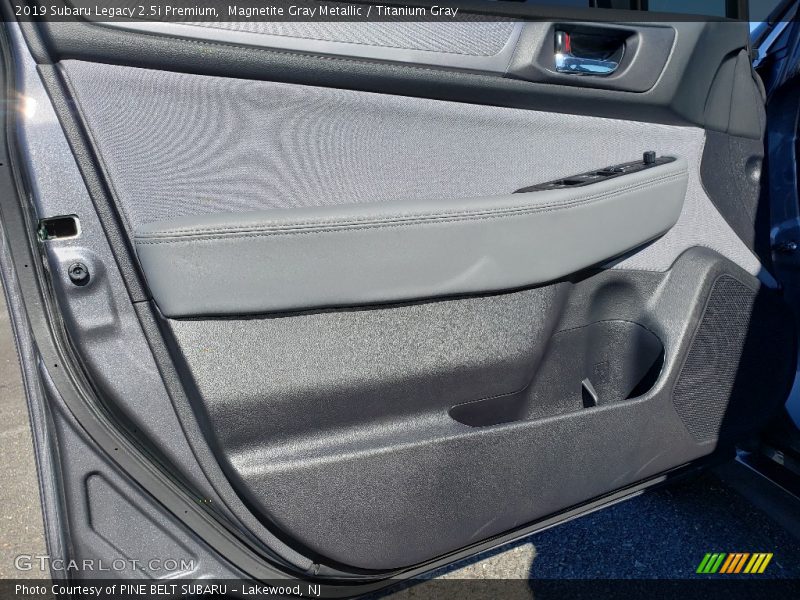 Magnetite Gray Metallic / Titanium Gray 2019 Subaru Legacy 2.5i Premium