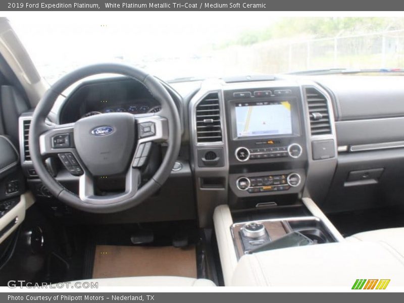 White Platinum Metallic Tri-Coat / Medium Soft Ceramic 2019 Ford Expedition Platinum
