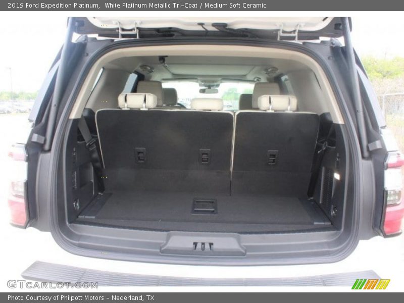 White Platinum Metallic Tri-Coat / Medium Soft Ceramic 2019 Ford Expedition Platinum