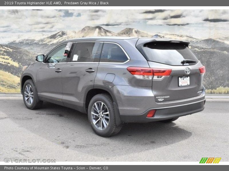 Predawn Gray Mica / Black 2019 Toyota Highlander XLE AWD