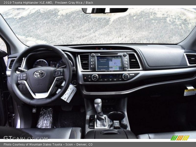 Predawn Gray Mica / Black 2019 Toyota Highlander XLE AWD