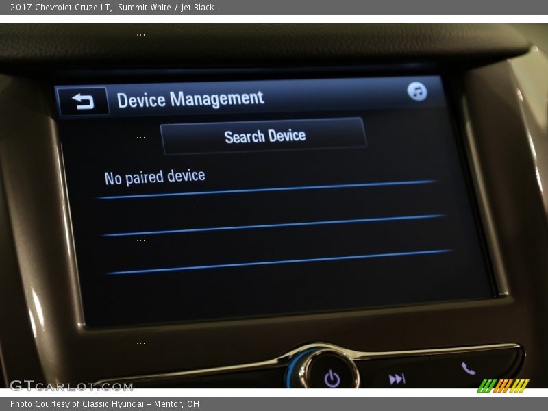 Summit White / Jet Black 2017 Chevrolet Cruze LT