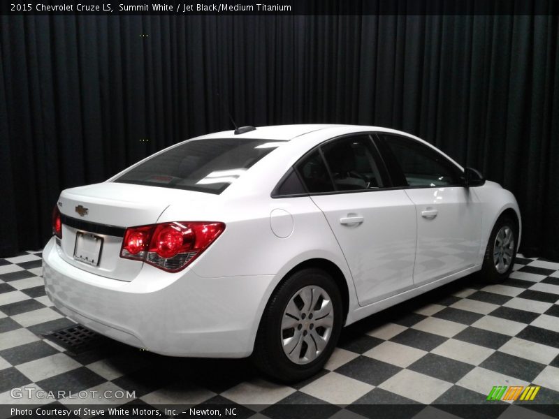 Summit White / Jet Black/Medium Titanium 2015 Chevrolet Cruze LS