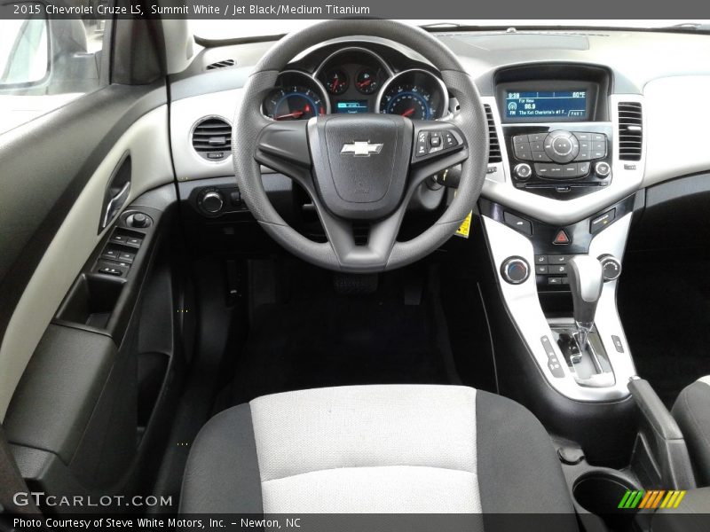 Summit White / Jet Black/Medium Titanium 2015 Chevrolet Cruze LS