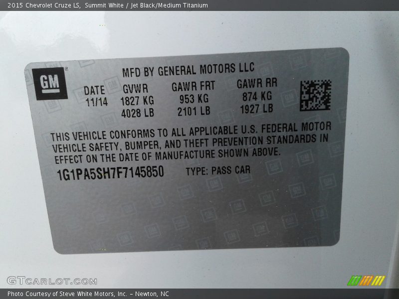 Summit White / Jet Black/Medium Titanium 2015 Chevrolet Cruze LS