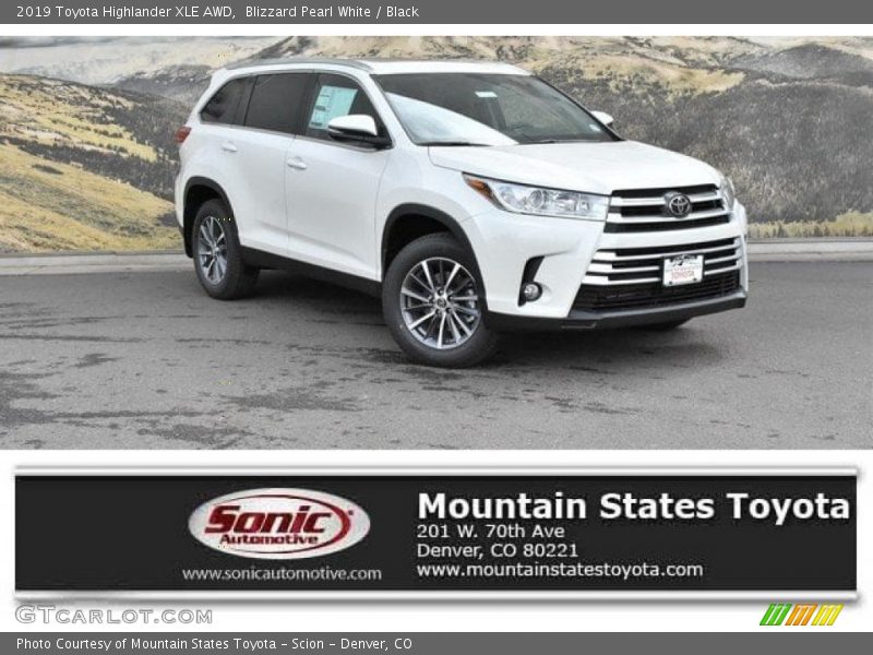 Blizzard Pearl White / Black 2019 Toyota Highlander XLE AWD