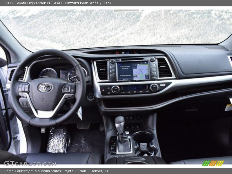 Blizzard Pearl White / Black 2019 Toyota Highlander XLE AWD