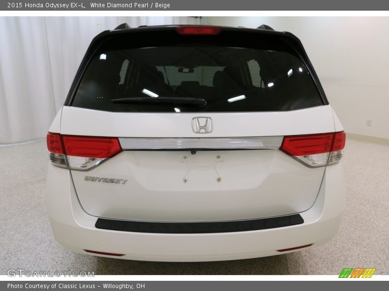 White Diamond Pearl / Beige 2015 Honda Odyssey EX-L