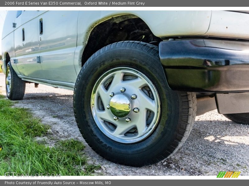 Oxford White / Medium Flint Grey 2006 Ford E Series Van E350 Commercial