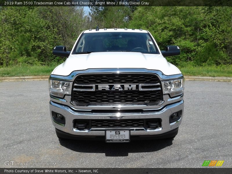 Bright White / Black/Diesel Gray 2019 Ram 3500 Tradesman Crew Cab 4x4 Chassis