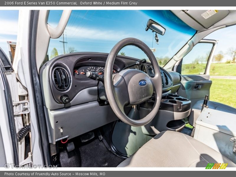 Oxford White / Medium Flint Grey 2006 Ford E Series Van E350 Commercial