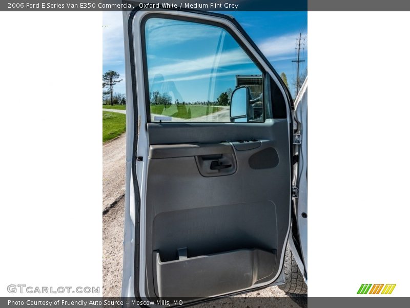 Oxford White / Medium Flint Grey 2006 Ford E Series Van E350 Commercial