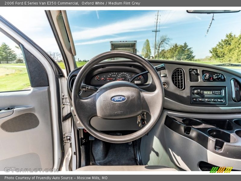 Oxford White / Medium Flint Grey 2006 Ford E Series Van E350 Commercial