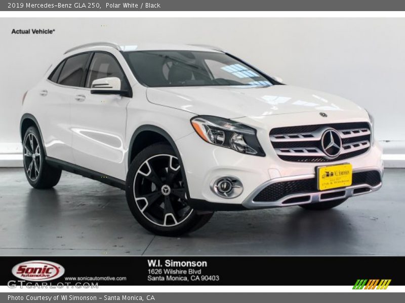 Polar White / Black 2019 Mercedes-Benz GLA 250