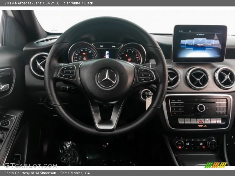 Polar White / Black 2019 Mercedes-Benz GLA 250