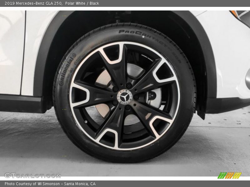 Polar White / Black 2019 Mercedes-Benz GLA 250
