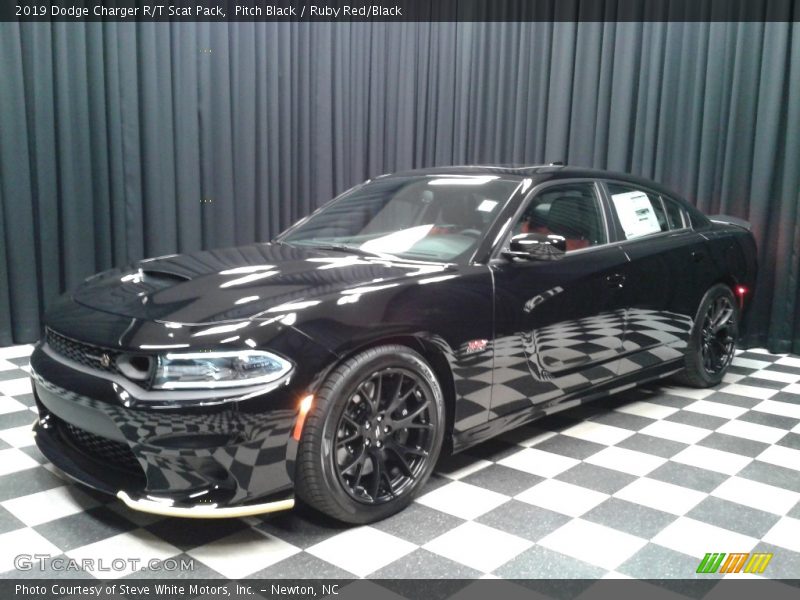 Pitch Black / Ruby Red/Black 2019 Dodge Charger R/T Scat Pack